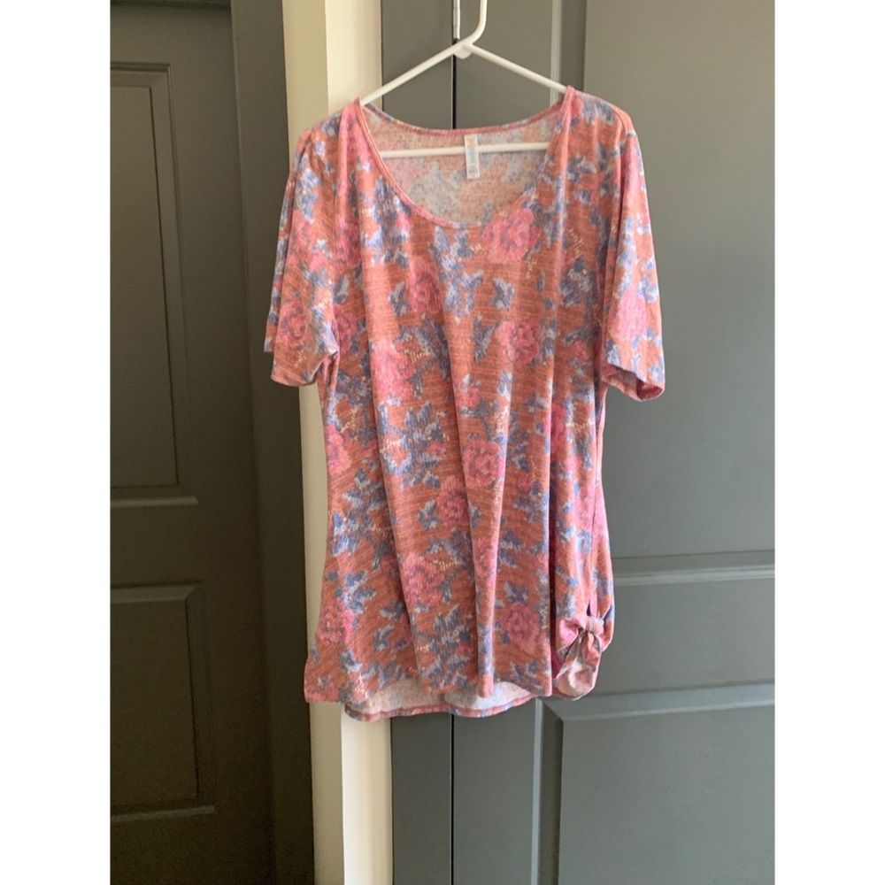 LuLaRoe - Floral Perfect T - Size 3XL